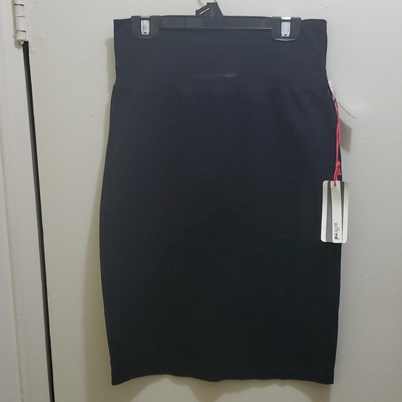 🆕 WILFRED - NWT BLACK SKIRT - Picture 4 of 6